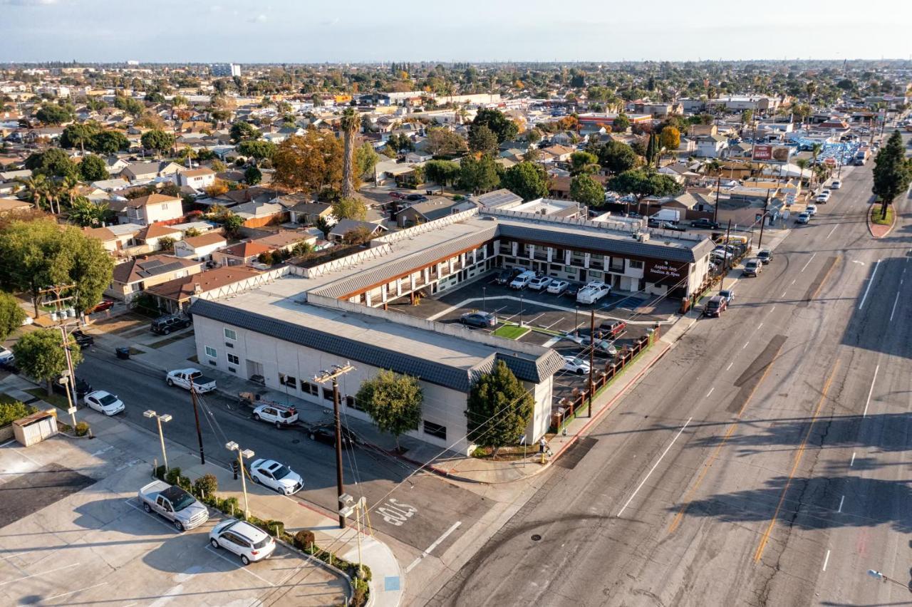 Aspire Inn Studios & Spas Bellflower Exterior photo